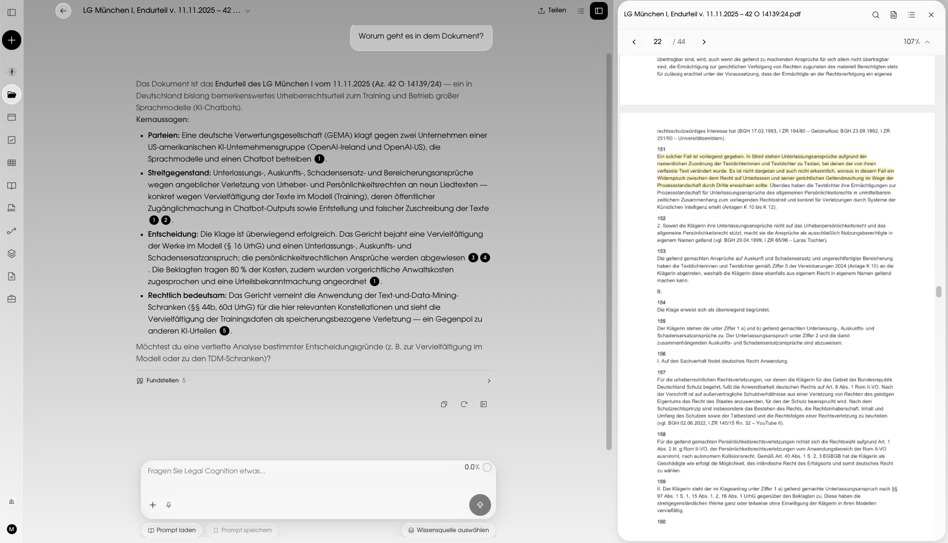 KI-Antwort mit Quellenverweisen neben der hervorgehobenen Originalpassage